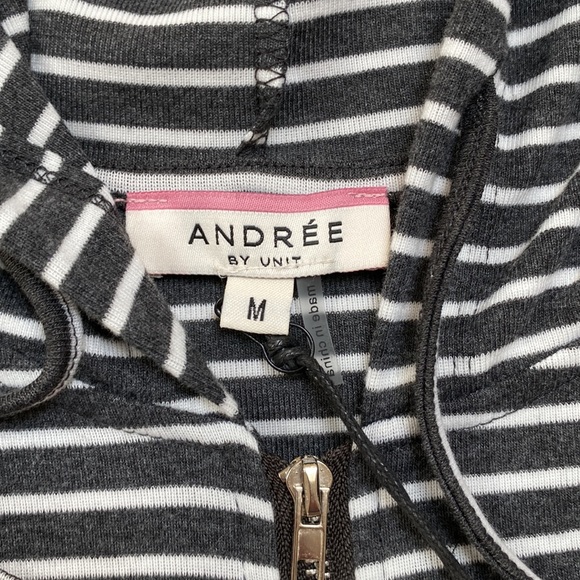 🎉HP🎉 Andreé by Unit Dolman Sleeve Hoodie 💗 Gray & White - Picture 13 of 16